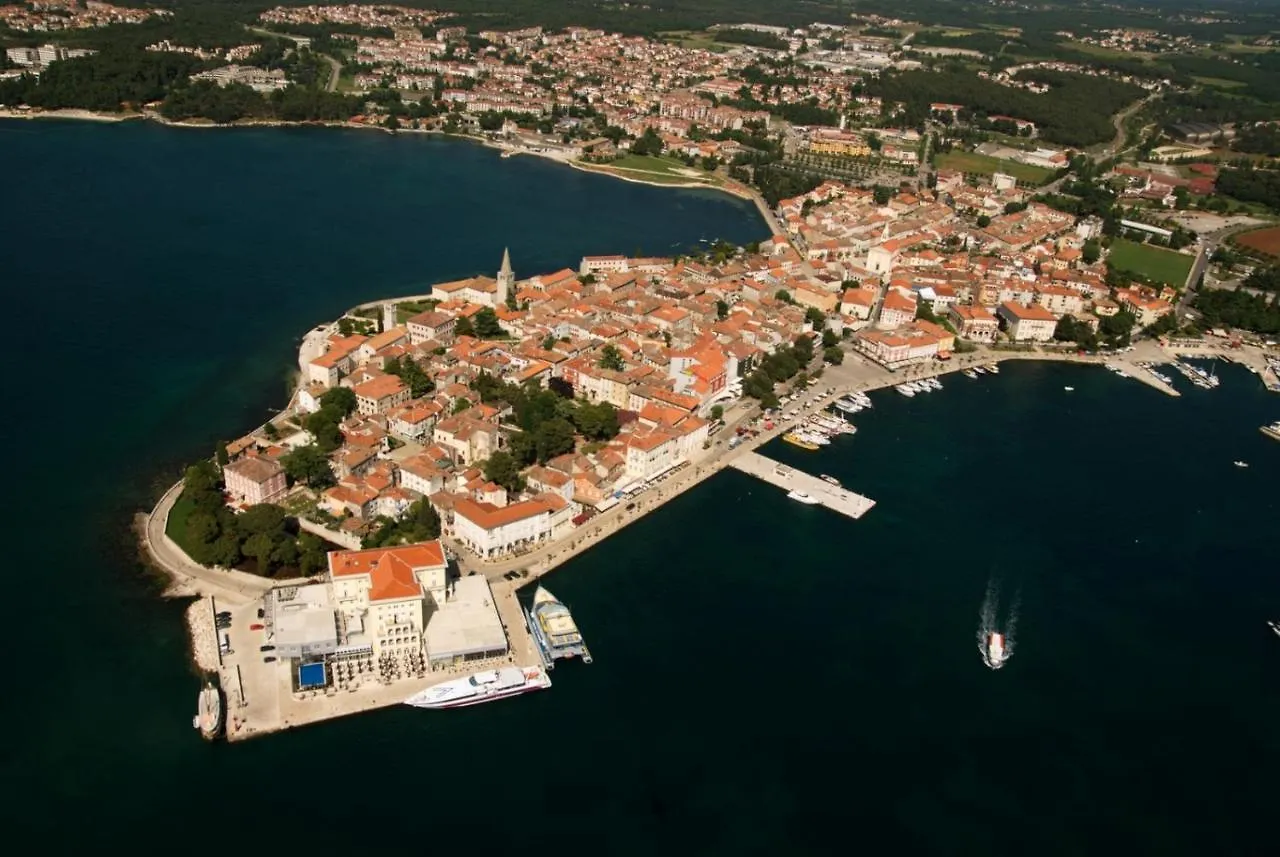 Villa In Funtana With Private Tenniscourt 0*,  Croatia